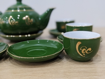 Ấm chén men xanh ngọc lục bảo vẽ Phúc Lộc Thọ dáng chóp